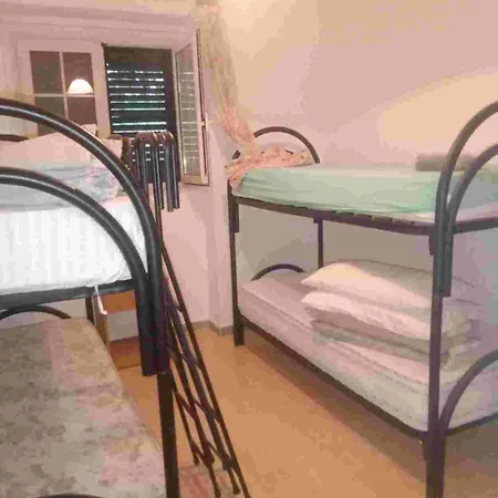 Semesterbostad Mimose